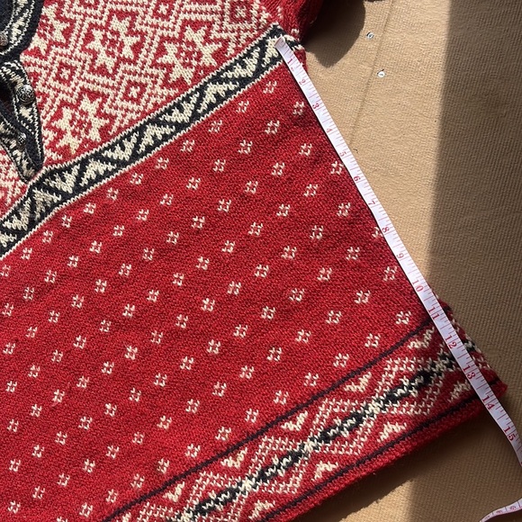 Vintage L.L.Bean Womens Sweater Size M Red White Geometric Wool Henley Neck - Picture 6 of 7